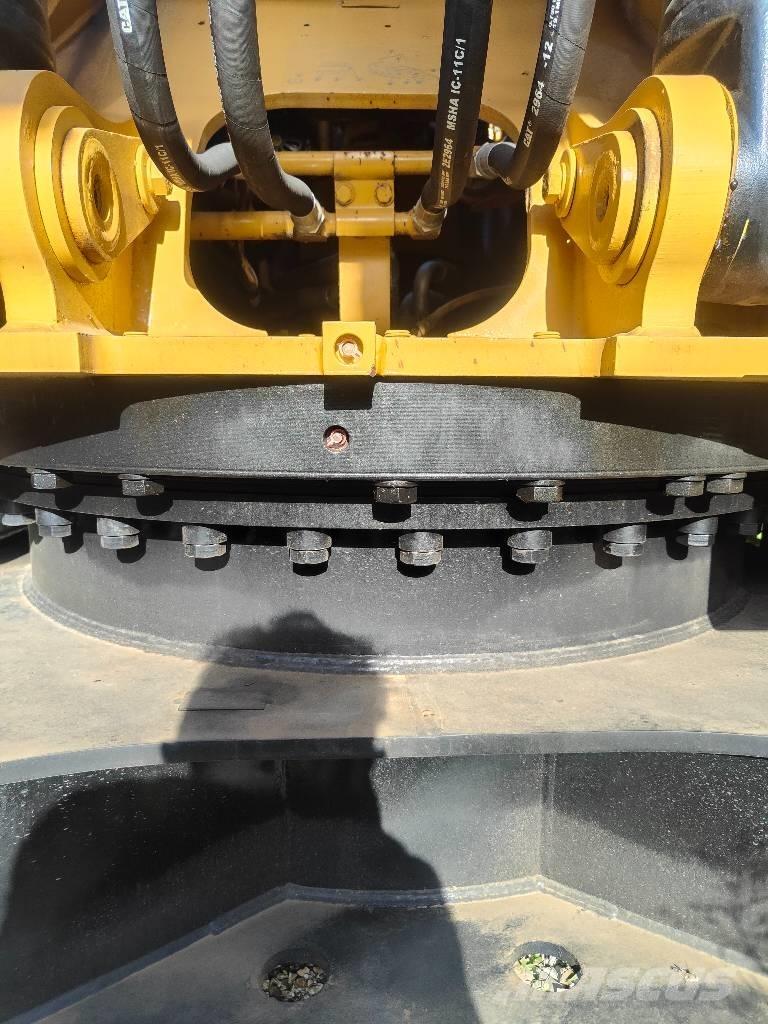 CAT 330 D Crawler excavators