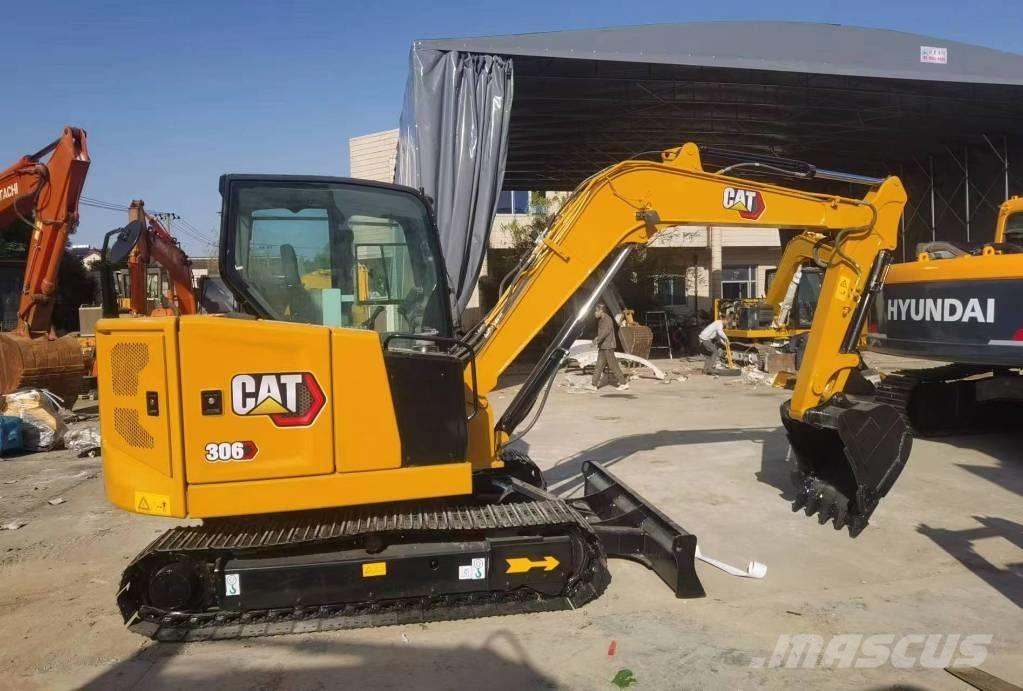 CAT 306 Mini excavators < 7t