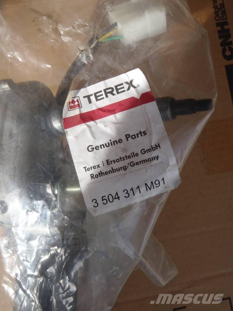 Fermec 860 Electronics