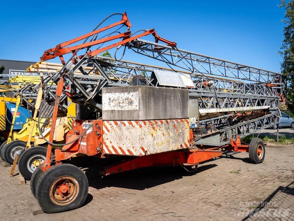 Potain GMH 519 Self erecting cranes