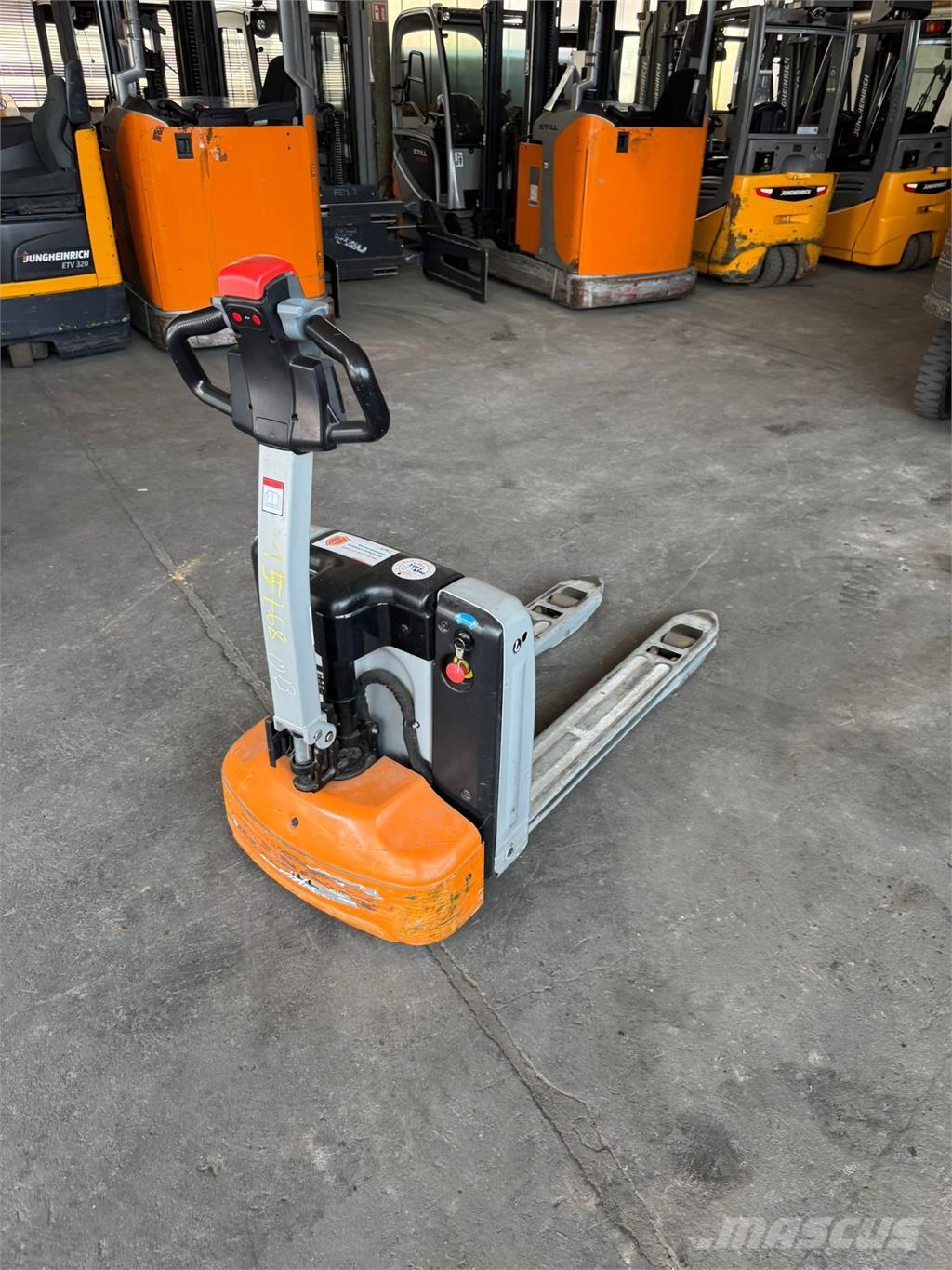 Still ECH 15 Pedestrian stacker