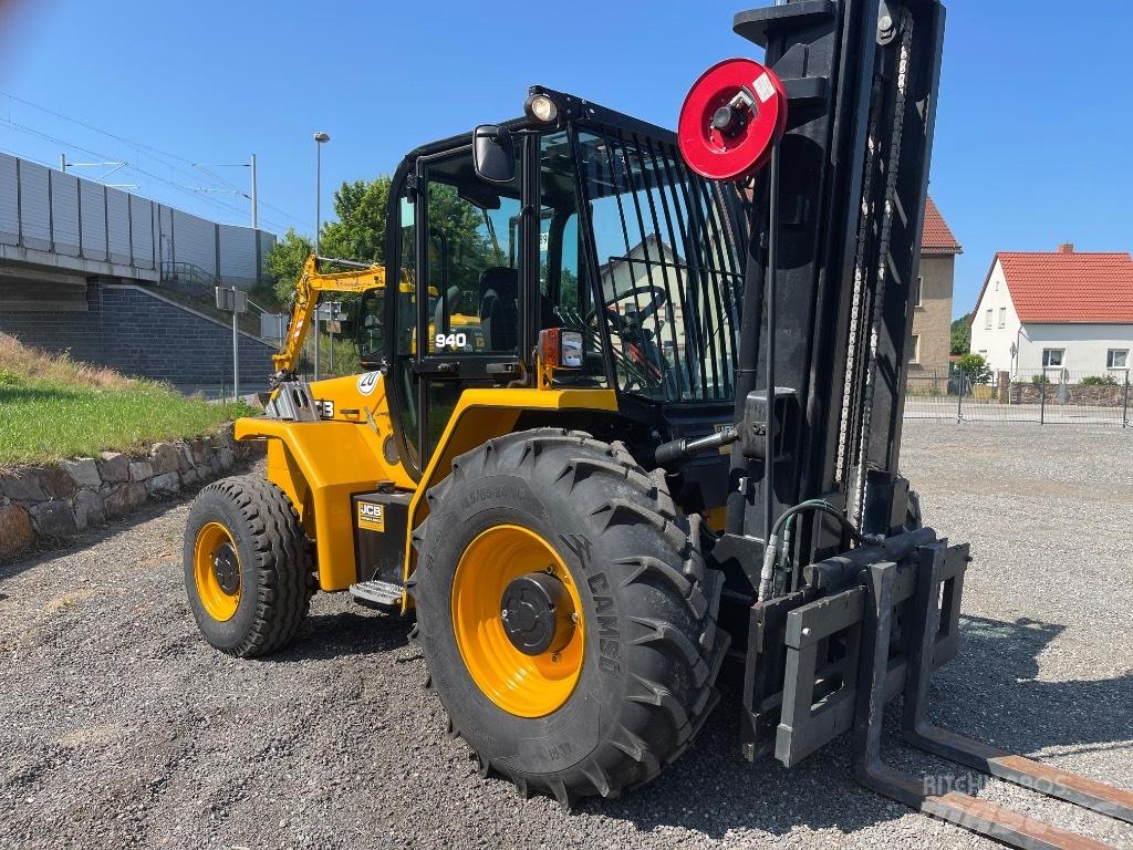 JCB 940-2 T4 Rough terrain truck