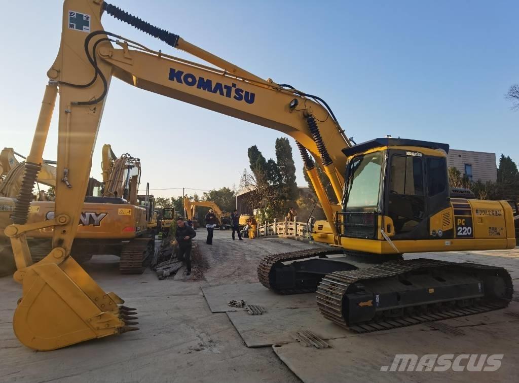 Komatsu PC 220-7 Crawler excavators