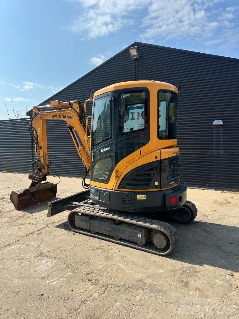 Hyundai 25 Z-9 Mini excavators < 7t