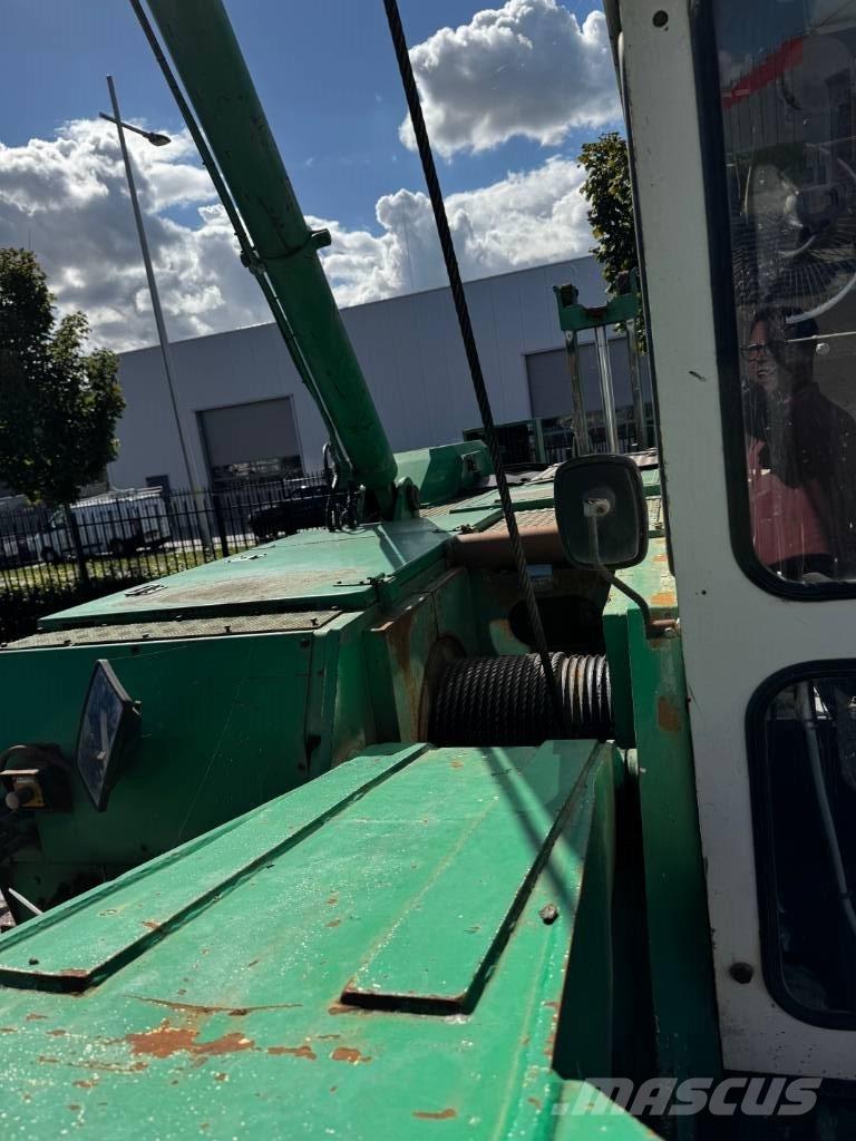 CMV TH7-25 Mobile drill rig trucks