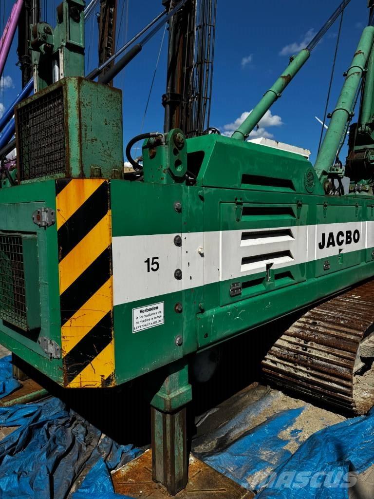 CMV TH7-25 Mobile drill rig trucks