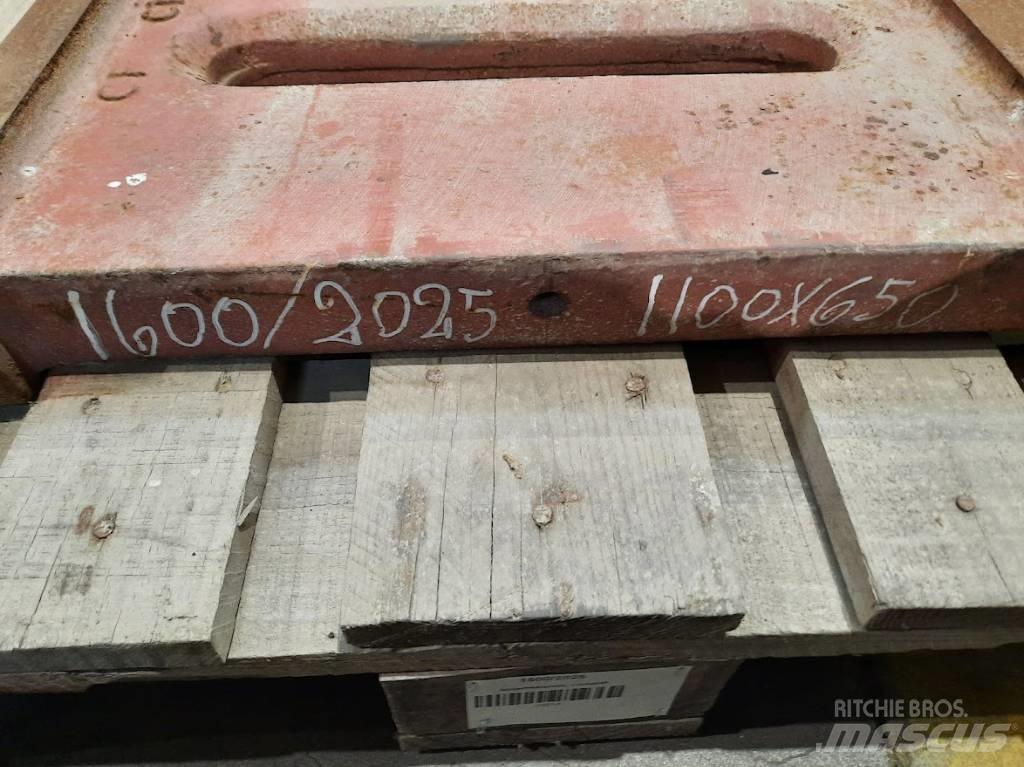 Pegson 1100x650 Crushers
