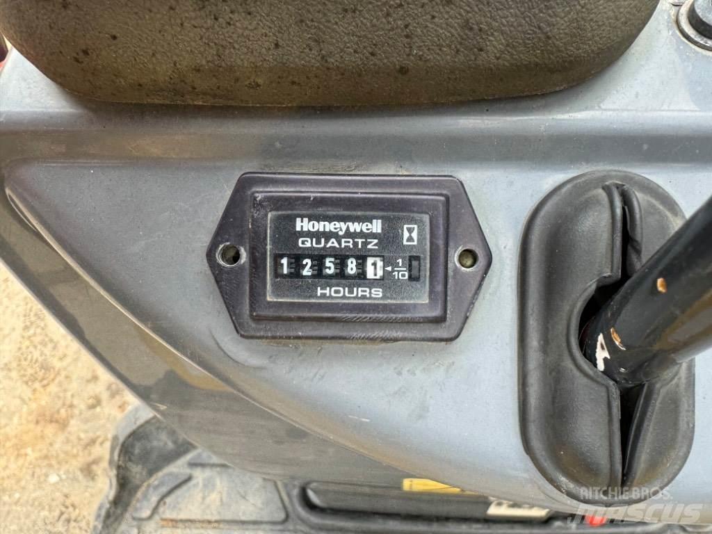 Yanmar SV08 (1C088) Mini excavators < 7t