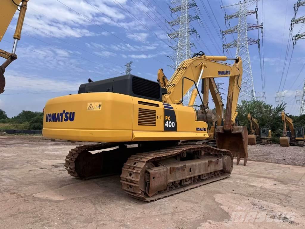 Komatsu PC 400-8 Amphibious Excavators