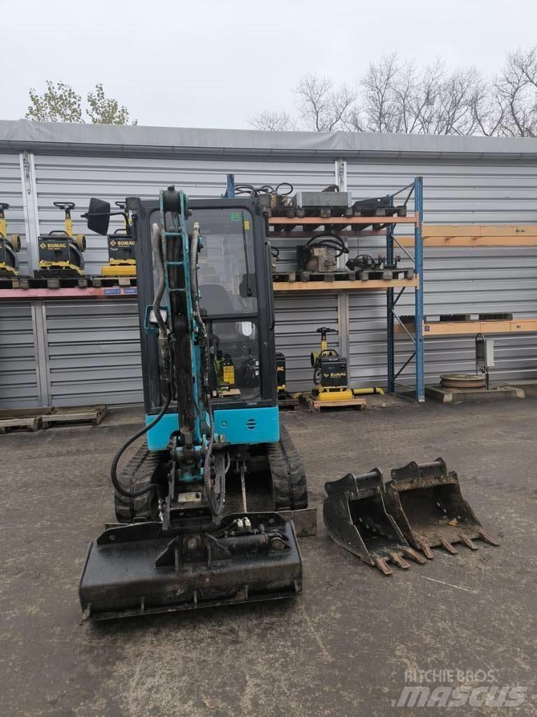 Airman AX19 Mini excavators < 7t