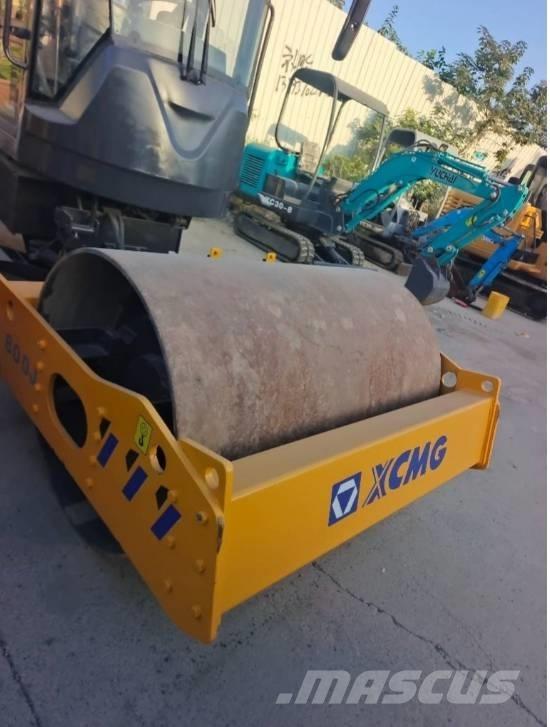 XCMG XS 800 J Single drum rollers