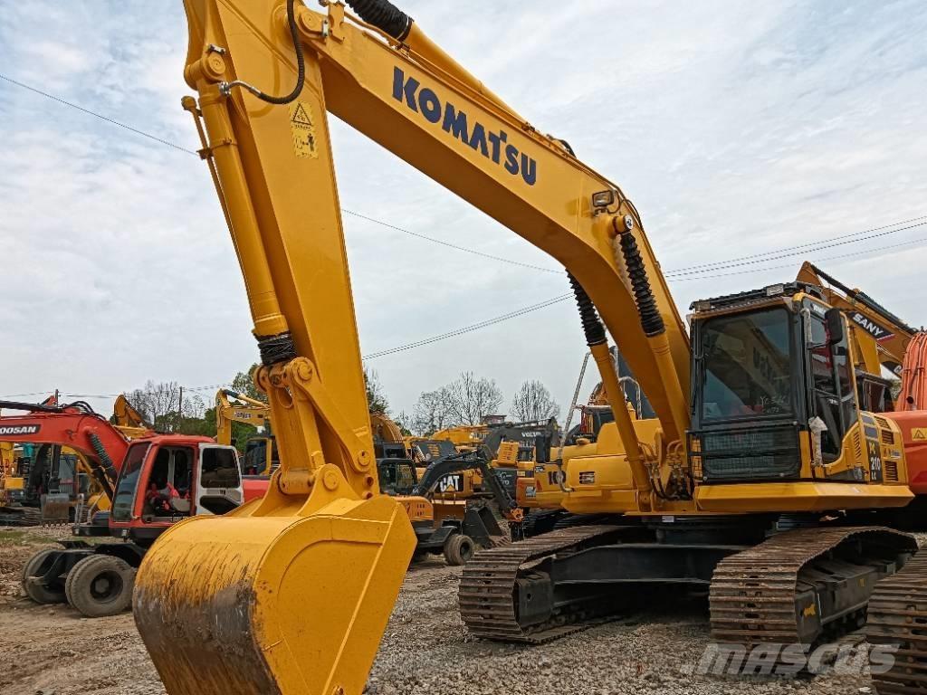 Komatsu PC 210 Crawler excavators