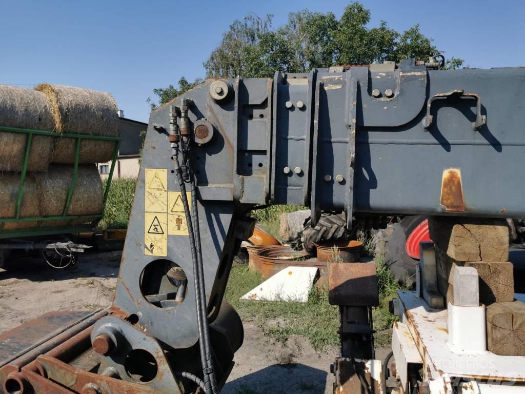 Bobcat T40140 2002r TLB's