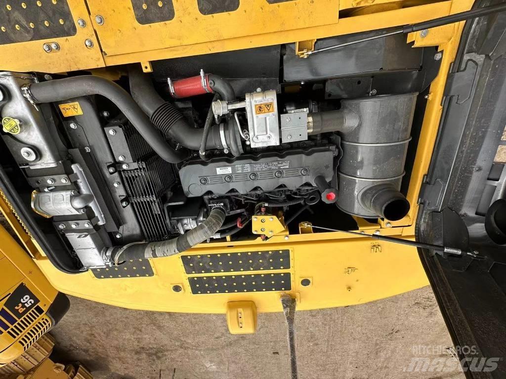 Komatsu PC 220 Crawler excavators