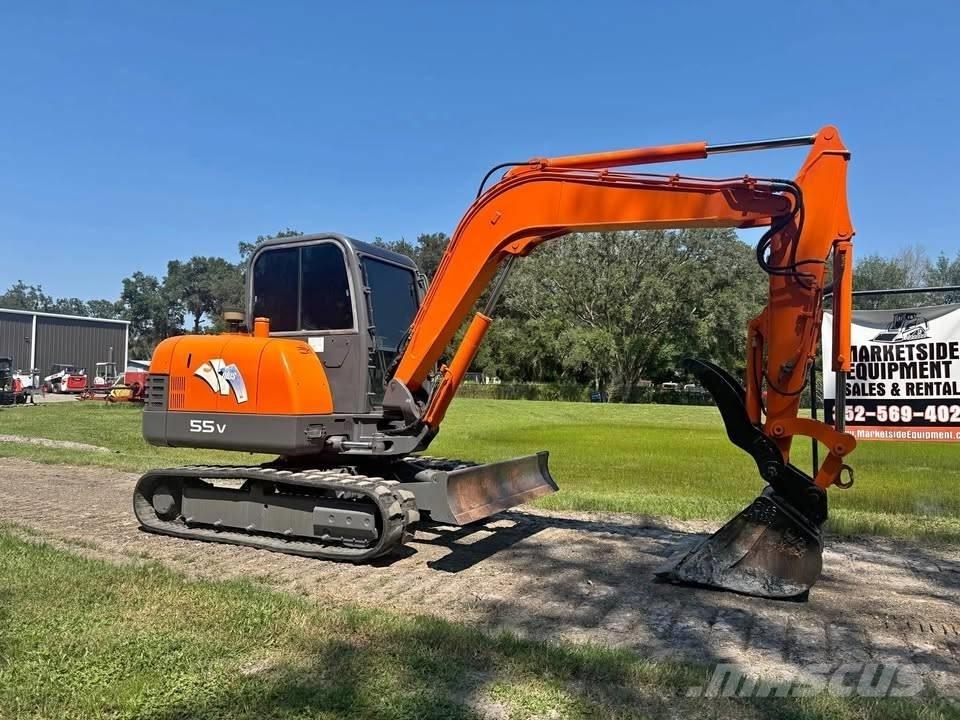 Daewoo SL55 Mini excavators < 7t