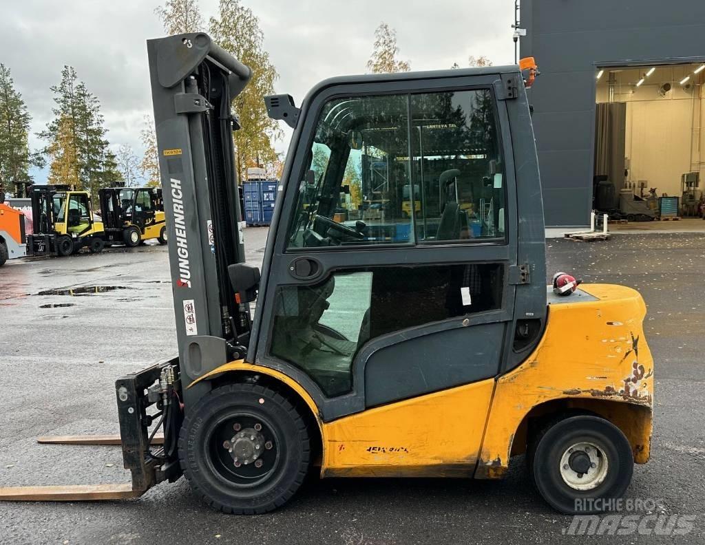 Jungheinrich DFG 430 Diesel trucks