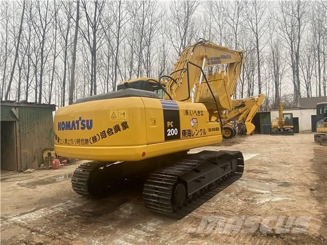 Komatsu PC 200-7 Crawler excavators