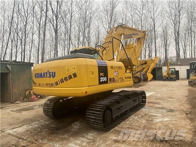 Komatsu PC 200-7 Crawler excavators