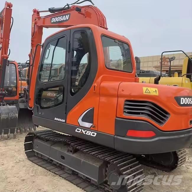 Doosan DX 80 Midi excavators  7t - 12t