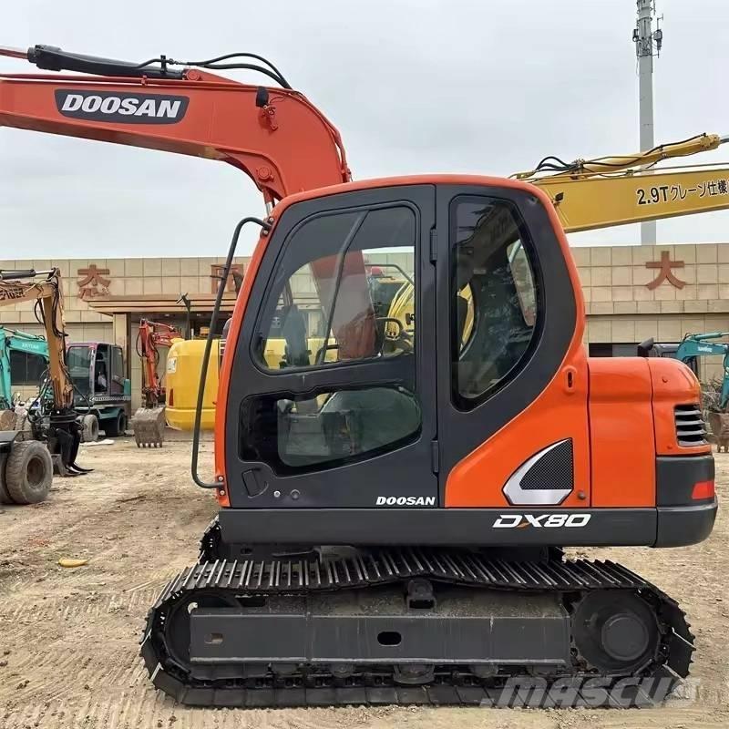 Doosan DX 80 Midi excavators  7t - 12t