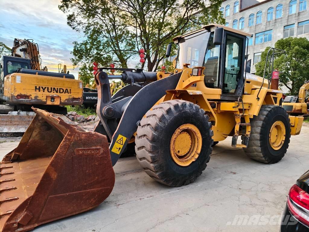 Volvo L 120 Wheel loaders