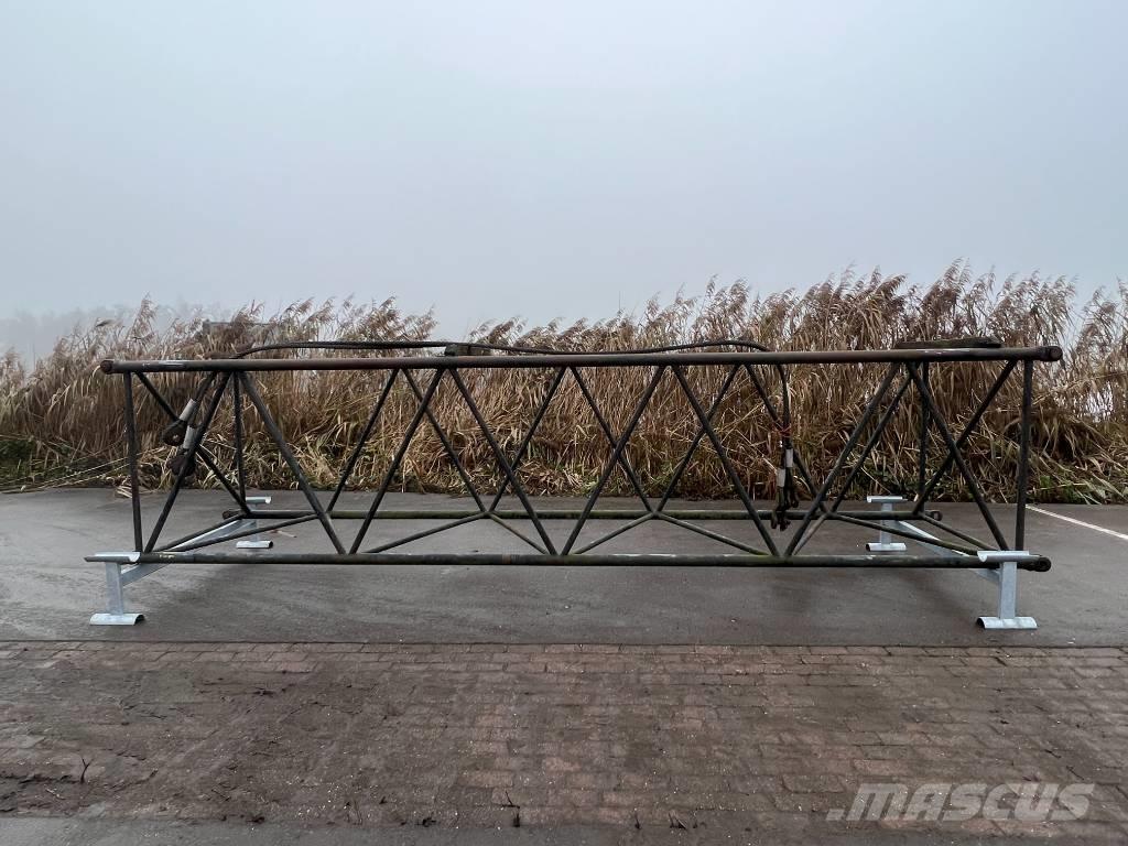 Hitachi KH 180-3 Crane spares & accessories