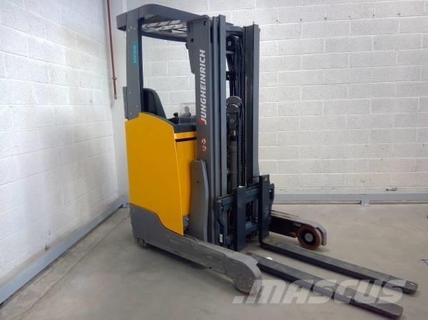 Jungheinrich ETV 210 Reach truck