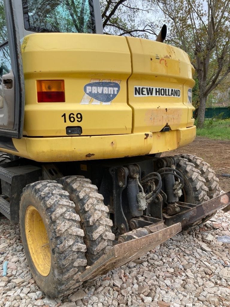 New Holland MH 2.6 Wheeled excavators