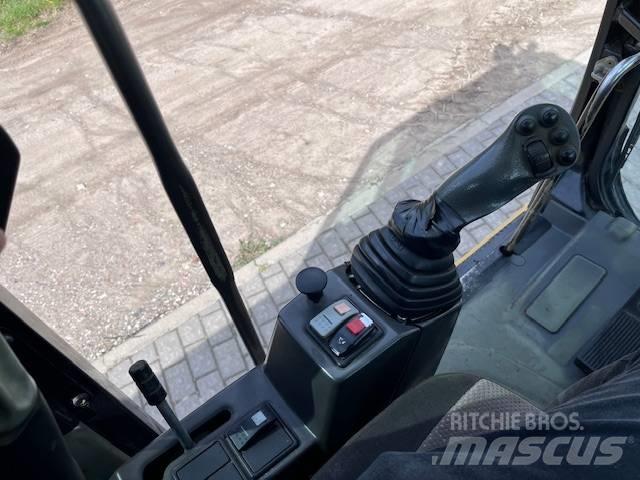 CAT M 315 D Wheeled excavators