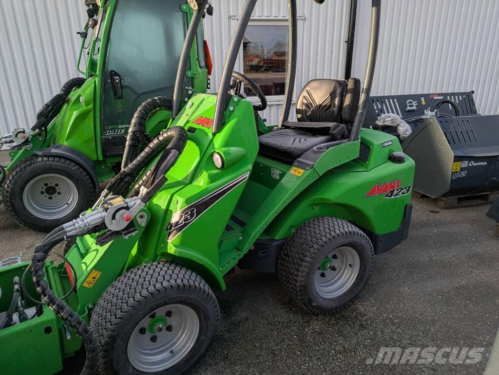 Avant 423 Skid steer loaders