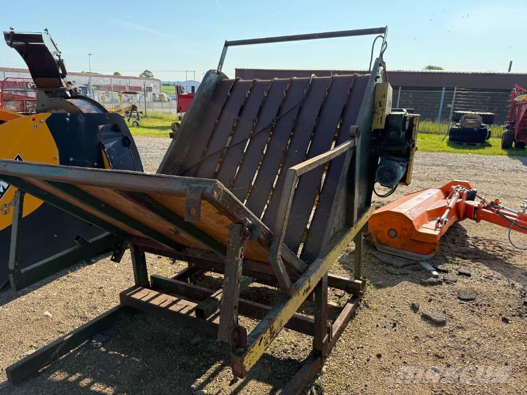  Upprullare Stationär Bale shredders, cutters and unrollers
