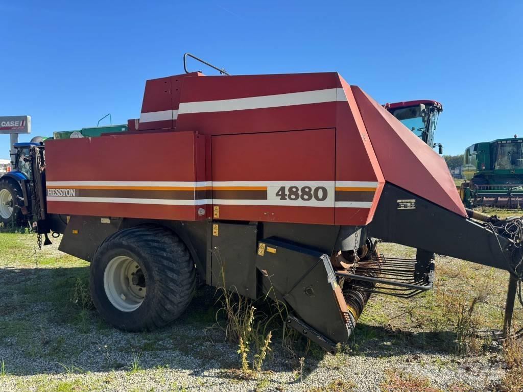 Hesston 4880 Square balers