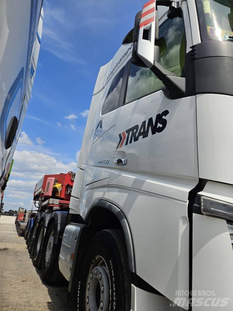Volvo FH16 750KM 8x4 Truck Tractor Units