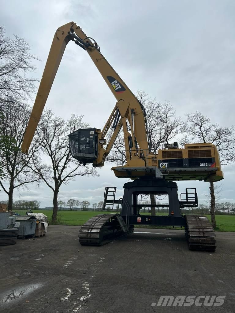 CAT 385 MH Waste / industry handlers