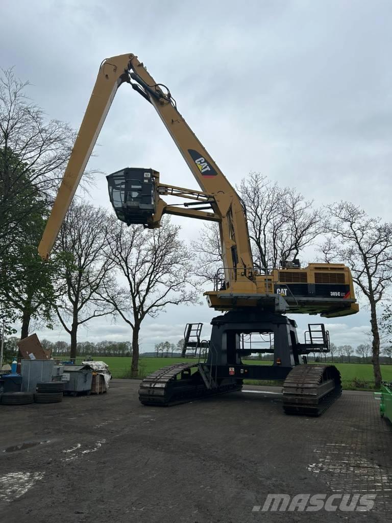 CAT 385 MH Waste / industry handlers