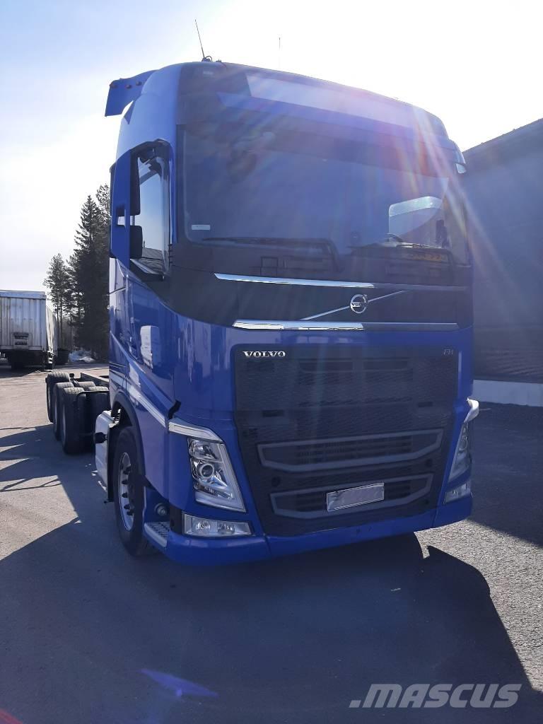 Volvo FH 13 Chassis Cab trucks