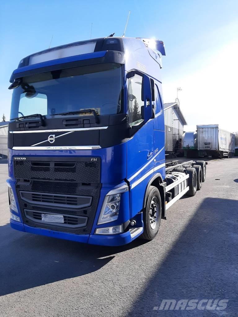 Volvo FH 13 Chassis Cab trucks