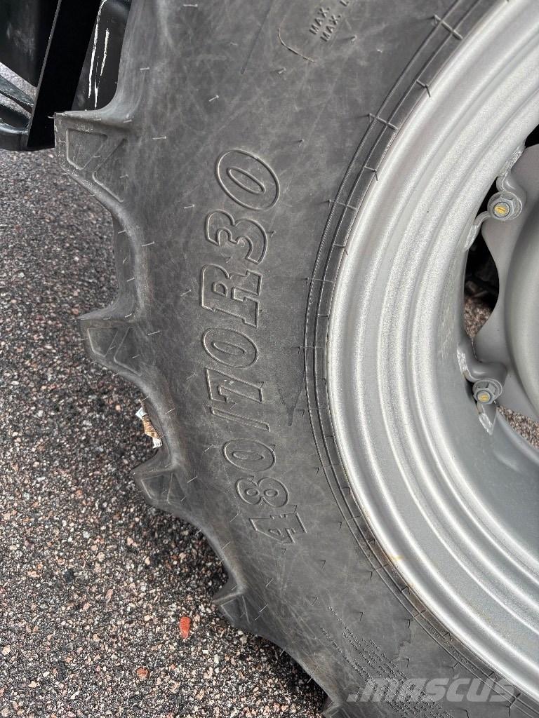 Case IH Farmall 75 C Tractors