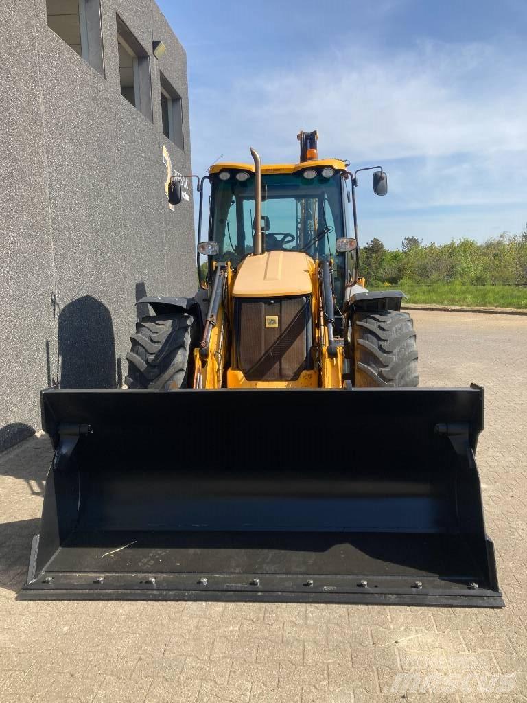 JCB 4 CX Super TLB's