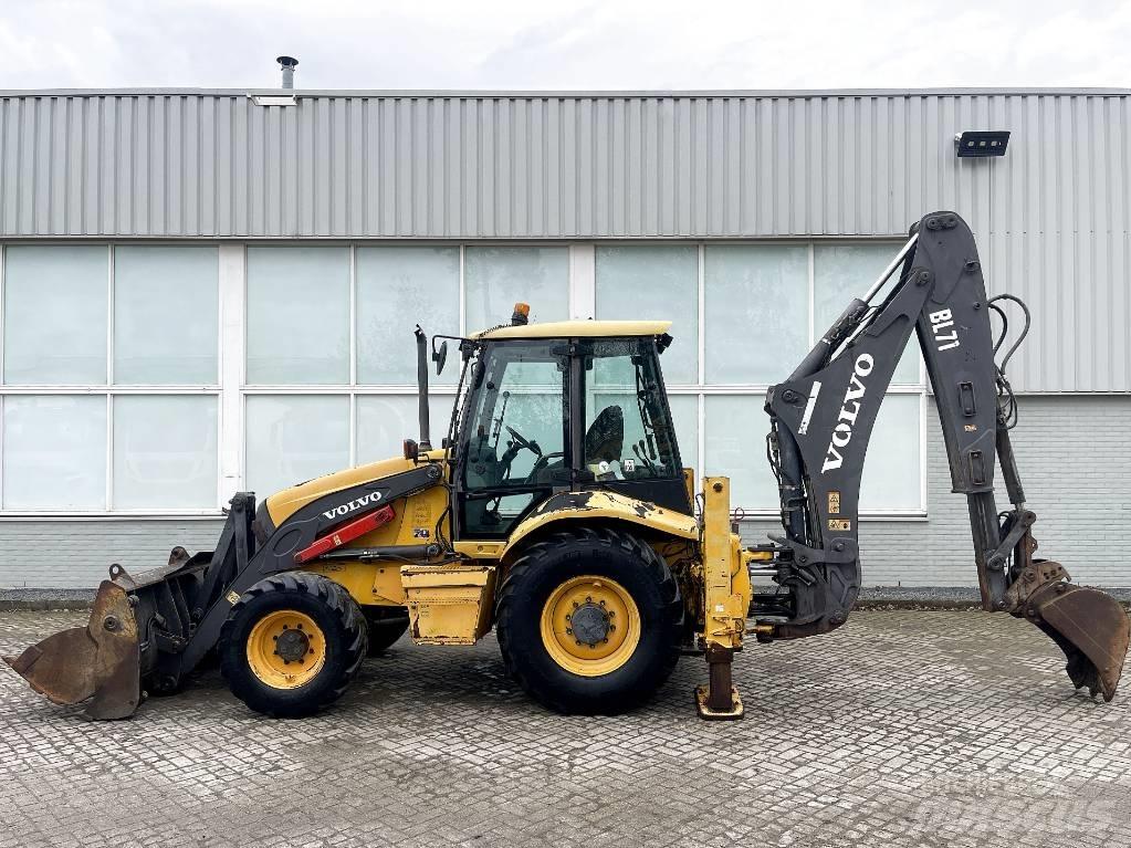 Volvo BL71 TLB's