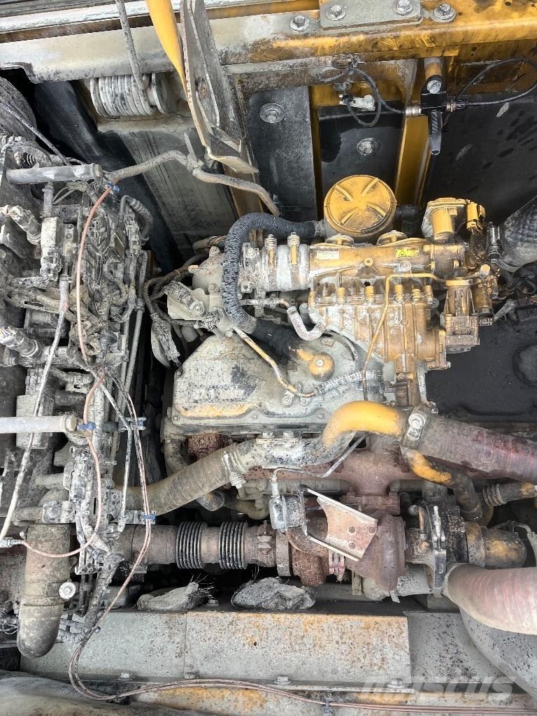 CAT 324 E Crawler excavators