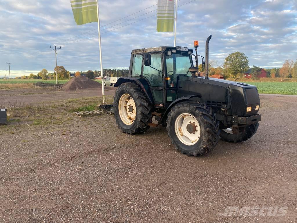 Valmet 8100 GOS Tractors