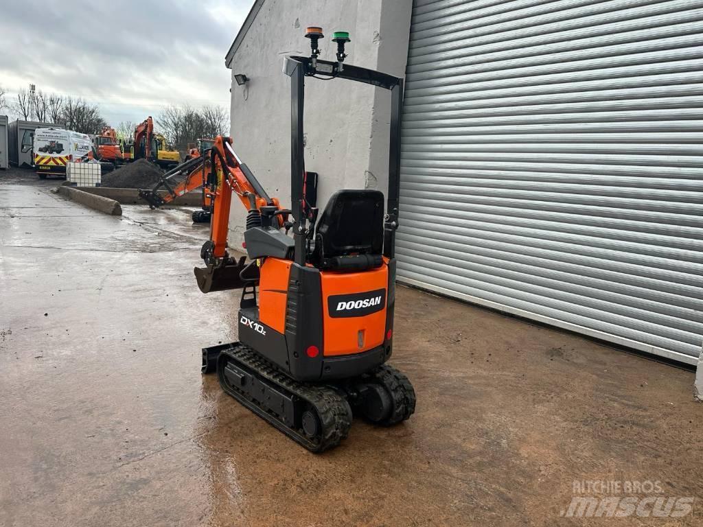Doosan DX 10 Z Mini excavators < 7t