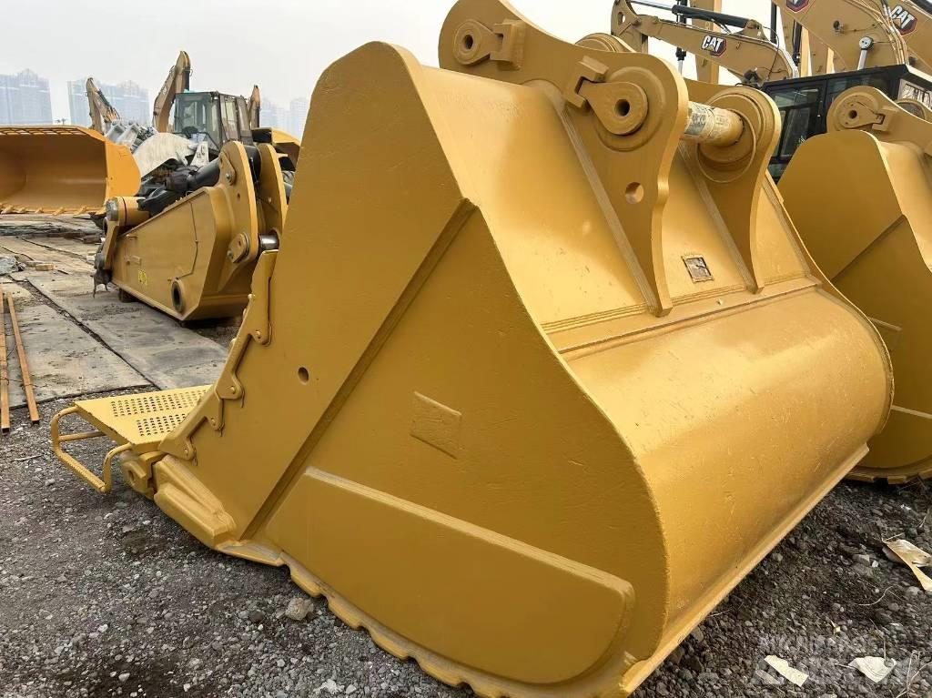 CAT 2020 CAT 390F Wheeled excavators