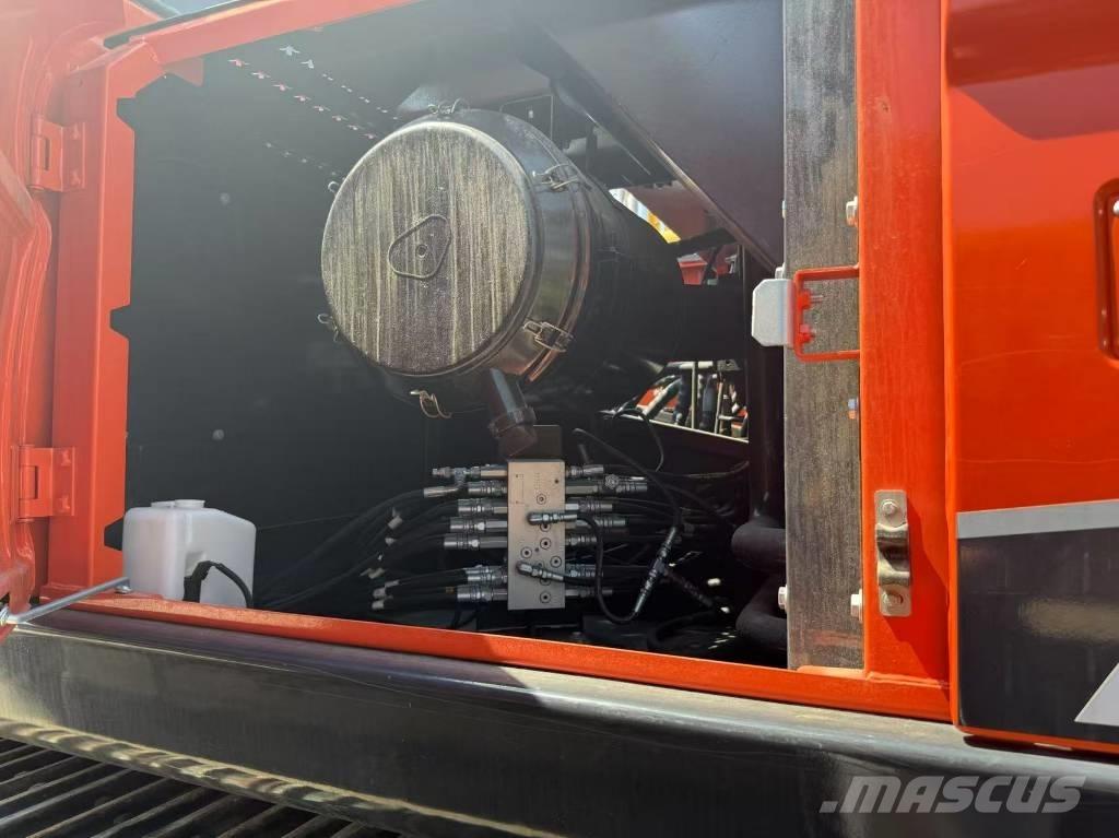 Doosan DX 340 Crawler excavators