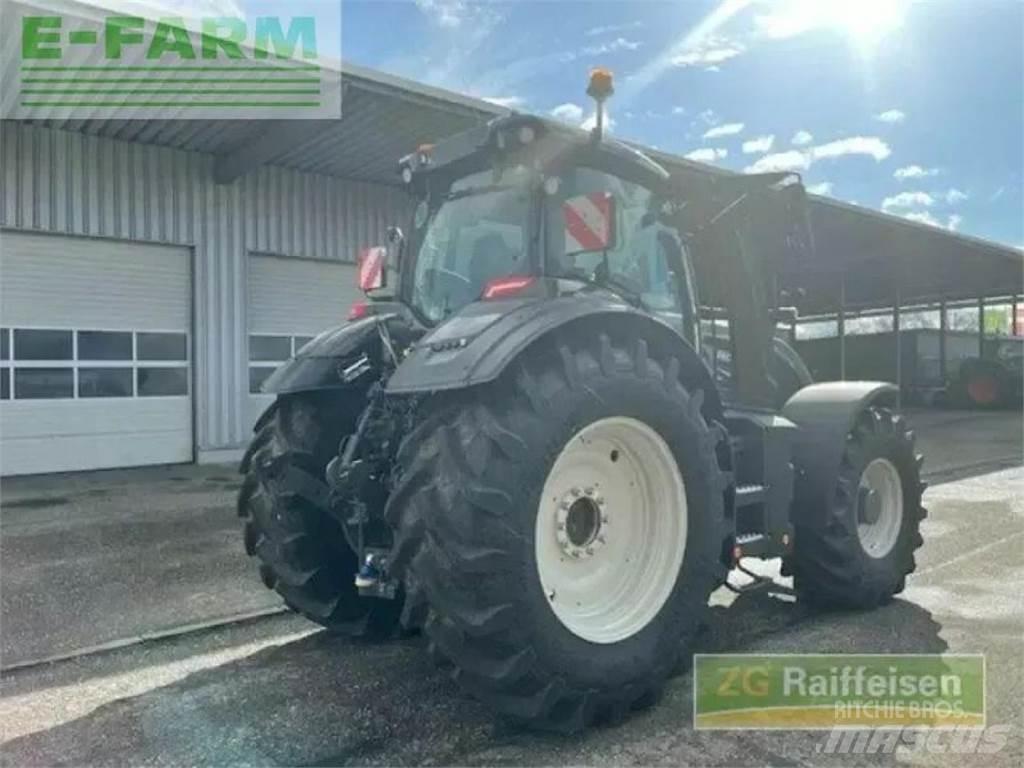 Valtra q245 Tractors