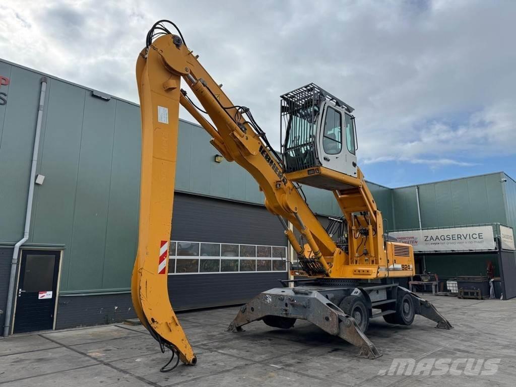 Liebherr A 924 C Waste / industry handlers