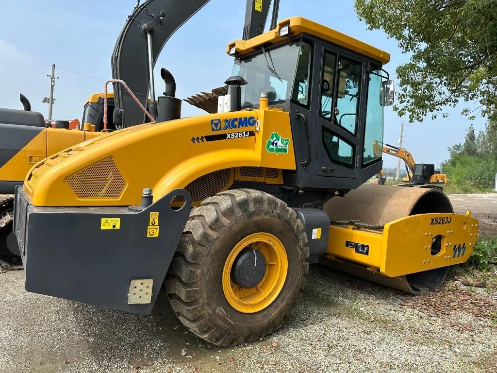 XCMG 263J Single drum rollers