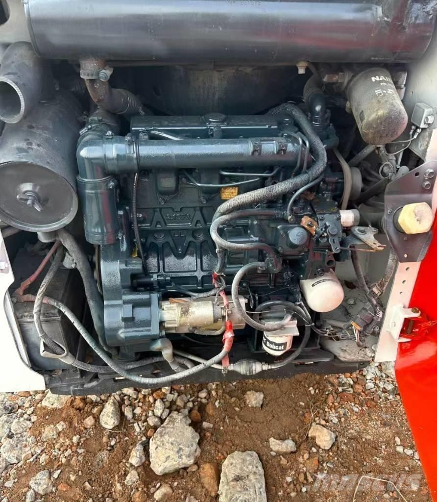 Bobcat S 130 Skid steer loaders