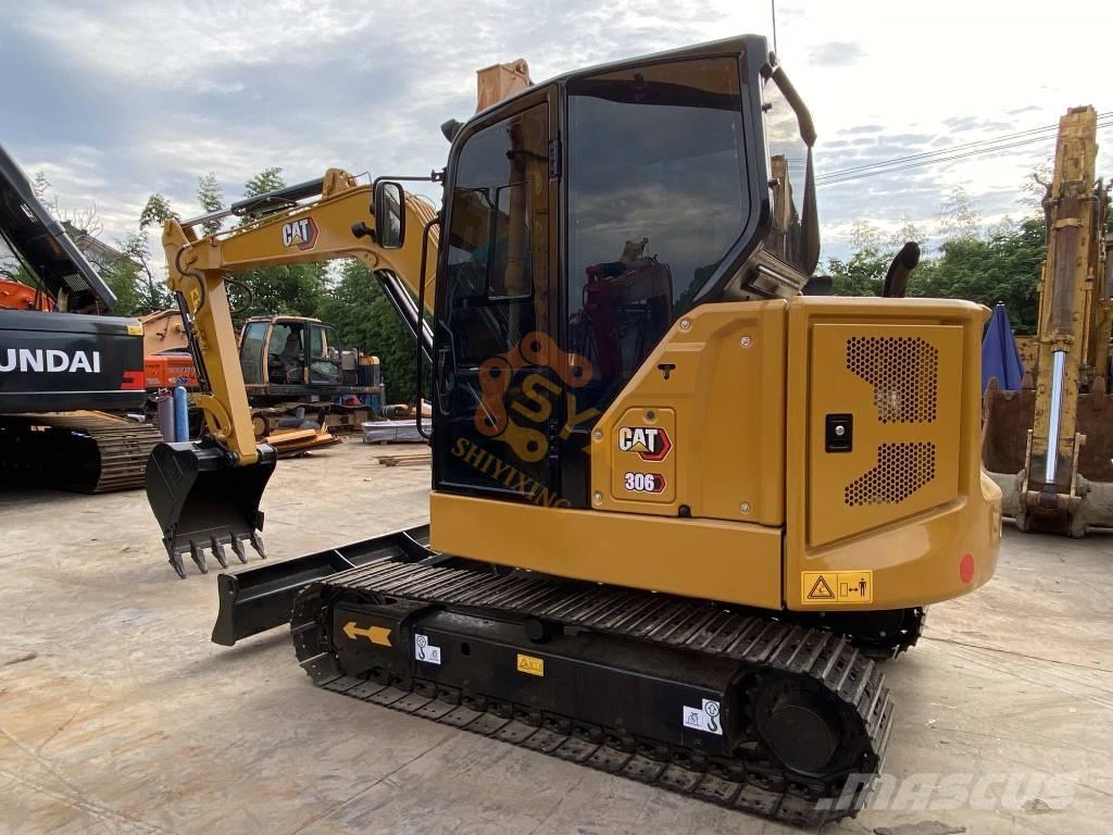 CAT 306 Mini excavators < 7t
